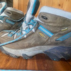 Womens keen boots